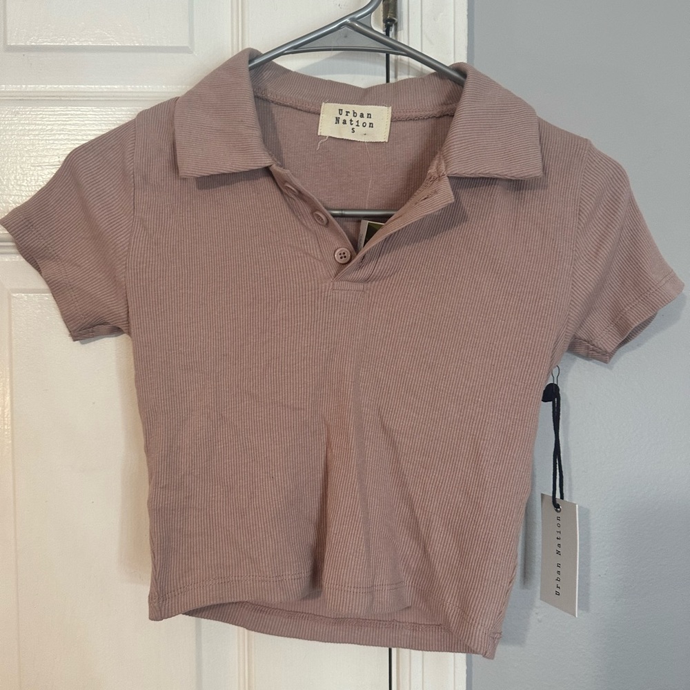 Cropped collar shirt